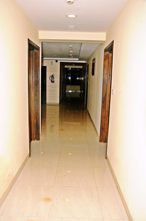 Hotel Mookambika Palace Kolluru Exterior foto