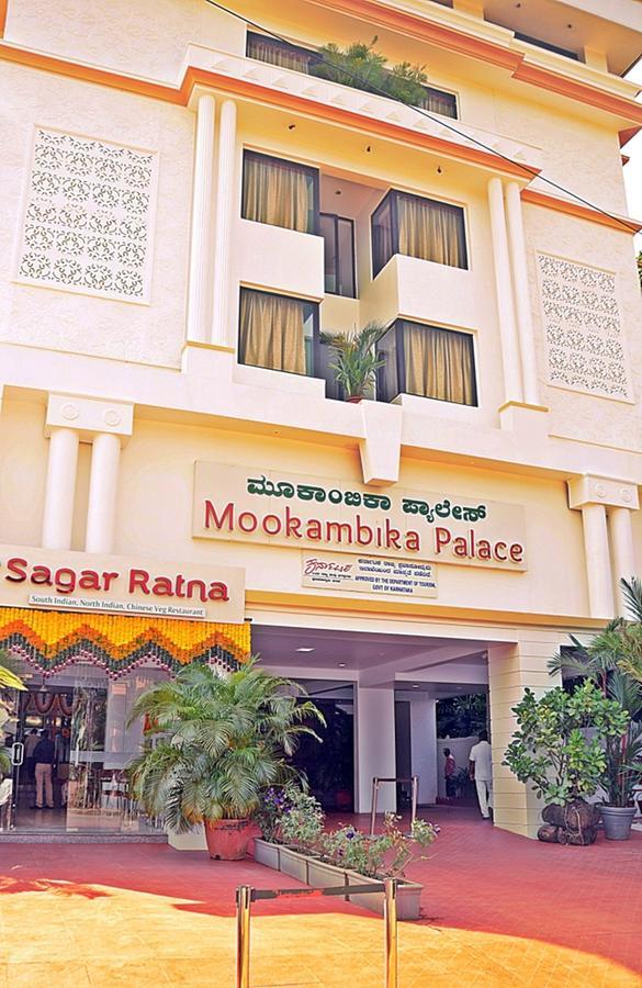Hotel Mookambika Palace Kolluru Exterior foto